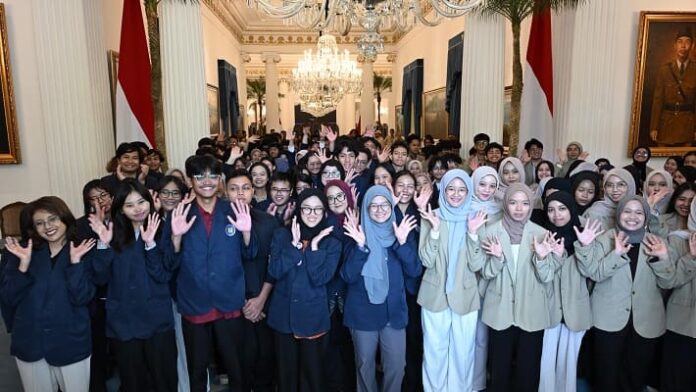 Mahasiswa UGM dan UBL Kunjungi Kemensetneg