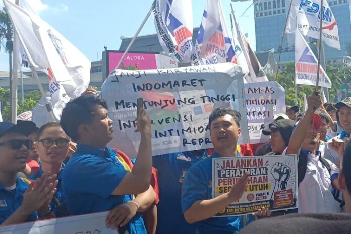 Buruh Indomaret Demo