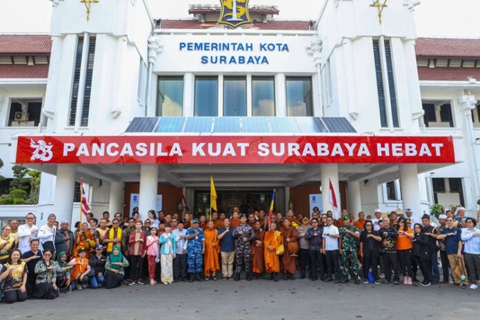 Bhikkhu Indonesia Surabaya