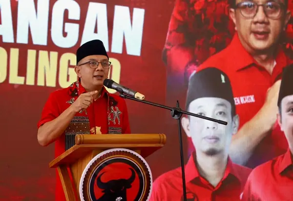 Deni Wicaksono Soroti Politik Amplop