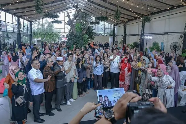Menkomdigi Ajak Keluarga Perkuat Pengawasan
