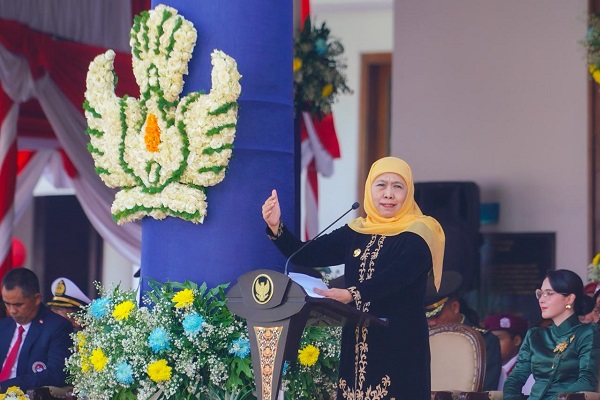 Gubernur Khofifah Apresiasi Paskibra Cilik hingga Pidato 5 Bahasa Siswa Mojokerto