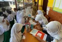 Upaya Tingkatkan Budaya Membaca Kalangan Pelajar Dispusip Jember Laksanakan Perpus Keliling Dispusip Jember