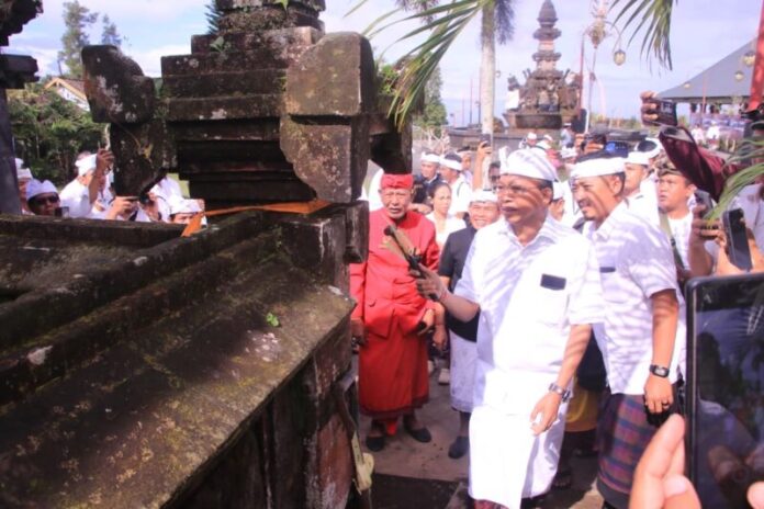 Koster Pura Besakih