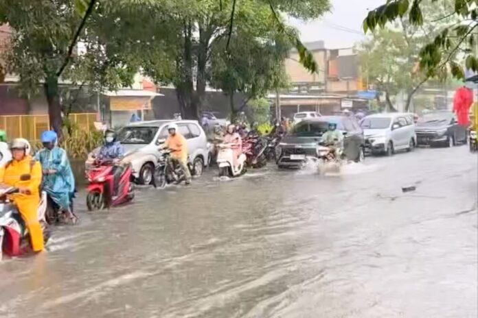 Genangan Surabaya