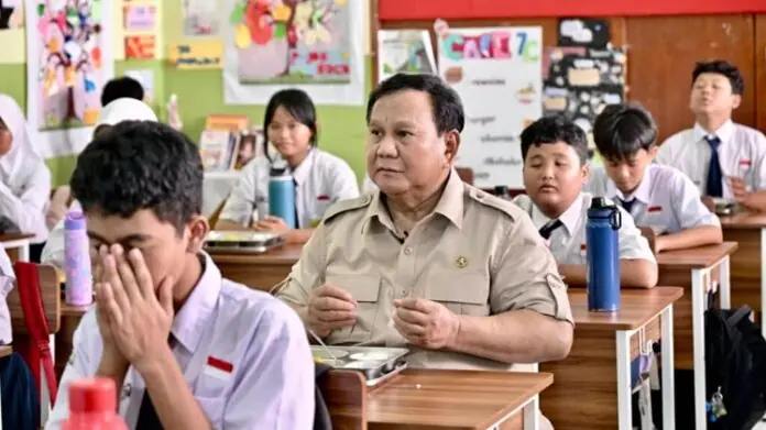 Prabowo MBG SMPN 111 Jakarta