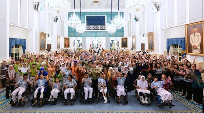 Istana untuk Anak Sekolah