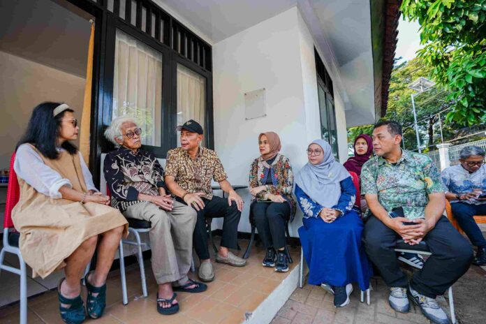 Anak Sayuti Melik