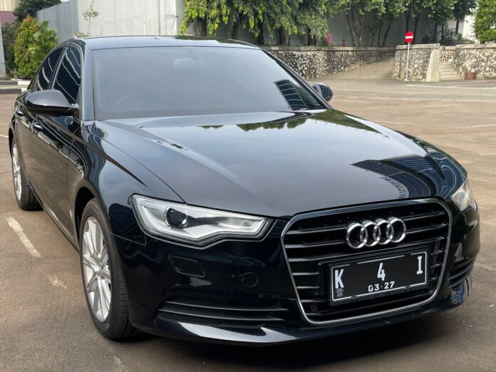 Pelat Nomor Cantik